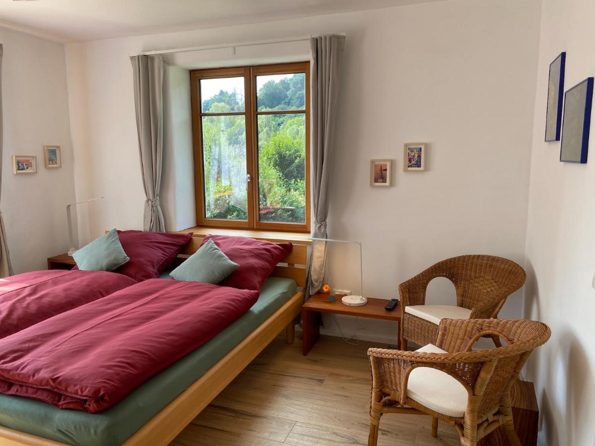 Kleine-Radoase, Ruhiges Oekologisch Renoviertes Doppelzimmer Weilburg Exterior photo
